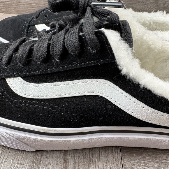 Vans Skater Old Skool Mule (Sued) Black/Sherpa Faux Fur Women’s Size 6.5 - Picture 10 of 16